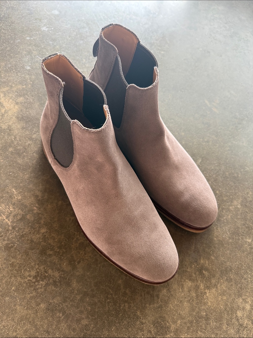 Clarks Men's Suede Chukka Boots in Taupe